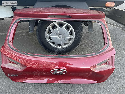 İ20 arka bagaj kapağı