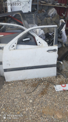 Tempra sol ön kapı