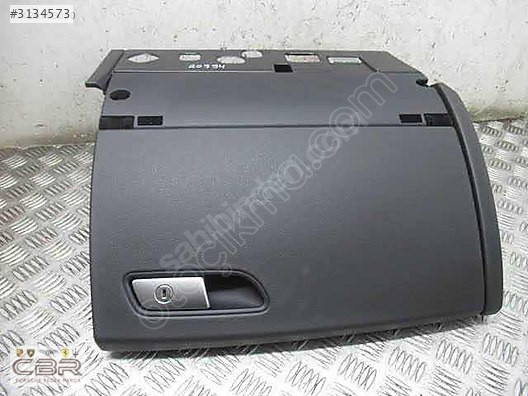 AUDİ A6 TORPİDO ÇEKMECESİ 2011/2016