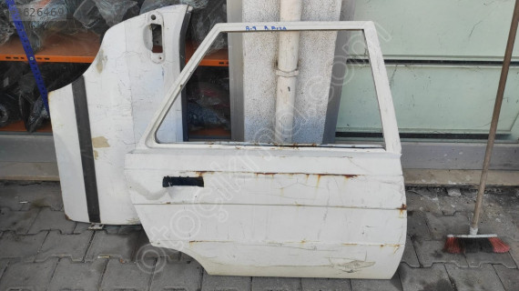 R9 SAĞ ARKA KAPI