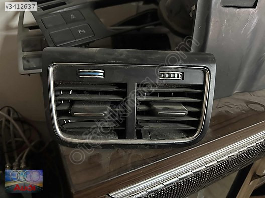 Audi A4 2011-2015 Arka Kalerifer Izgarası