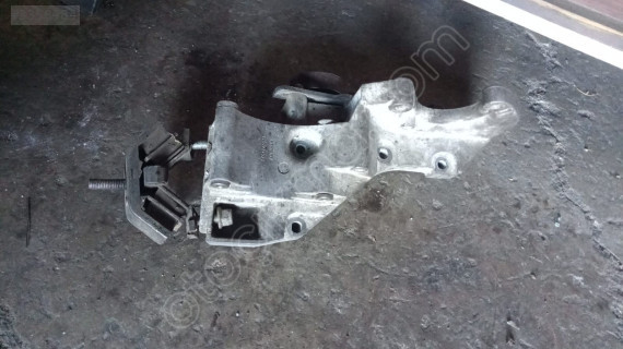 Renault 19 1.6 8v direksiyon pompa braket çıkma