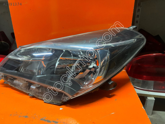 TOYOTA YARİS SOL FAR ORJİNAL ÇIKMA