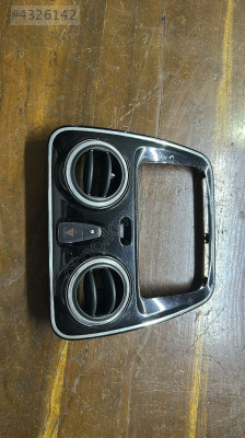 2016 DACİA LODGY 1.5 DİZEL MANUEL ORTA ÜFLEME VE TEYP ÇERCEVESİ