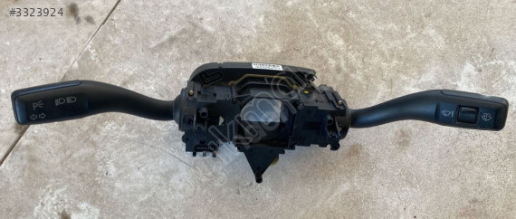 AUDİ A4 B6 SİNYAL SİLECEK KOLU KOMPLE ZEMBEREK