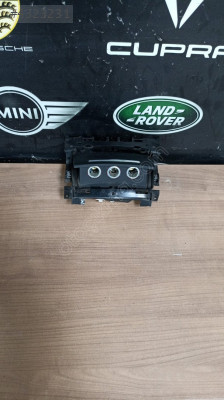 4H0864051 AUDİ A8 ÇAKMAK ŞARJ PANOSU