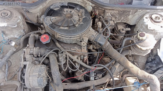 Renault 19   1.6 karbüratörlü motor yedek parça