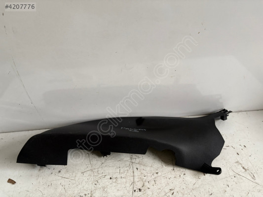 VOLKSWAGEN PASSAT B8 ARKA KOLTUK YAN BAKALİTLERİ