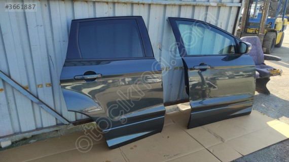 FORD KUGA SAĞ ÖN KAPI