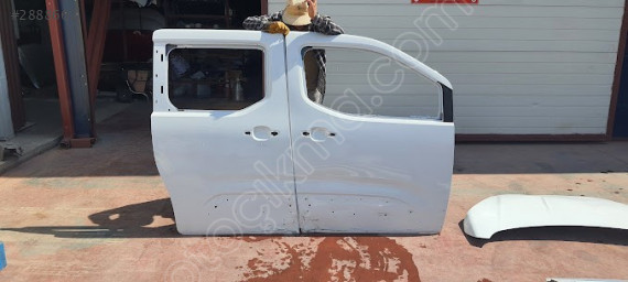 peugeot rifter SAĞ ÖN ARKA KAPI SEFALILAR OTO CIKMA