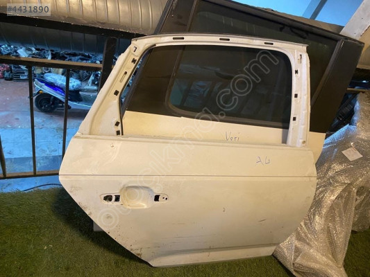 AUDİ A4 SAĞ ARKA KAPI