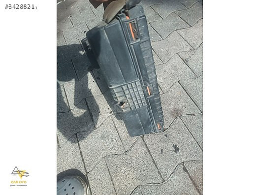 Fiat Doblo hava filtresi kutusu