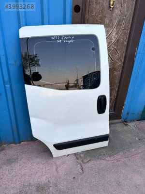 2023 fiorino sağ sürgülü kapı dolu hatasız