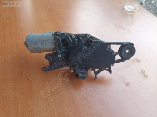 Ford Fiesta Arka Silecek Motoru