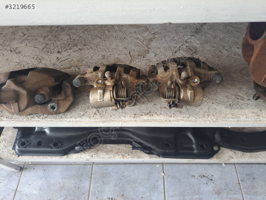 Ford connect arka fren kaliper