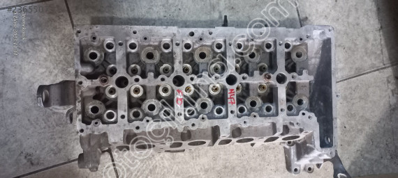 BMW F10 N47 2.0d silindir kapağı 781046503