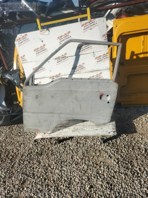Mıtsubıshı L300 sol ön kapı