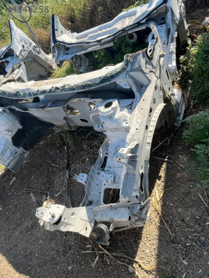 OPEL İNSİGNİA SOL ÖN ÇEYREK ŞASE OTO FEDAİ