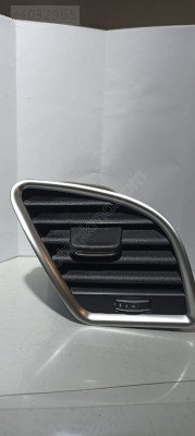 8K0820902 AUDİ A4 HAVALANDIRMA IZGARASI ÖN SAĞ 08-12