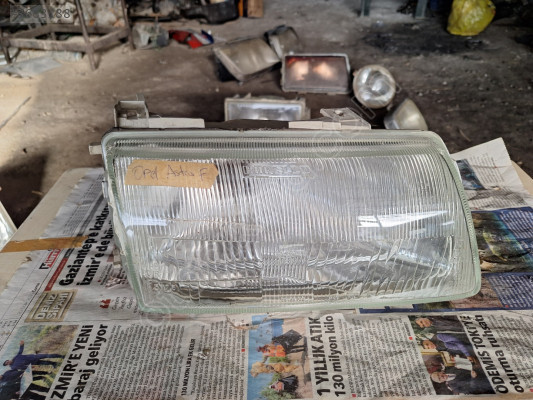 Opel Astra F sağ ön far