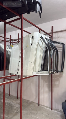 TOYOTA COROLLA  ÇIKMA ORJİNAL SAĞ ARKA KAPI BD1