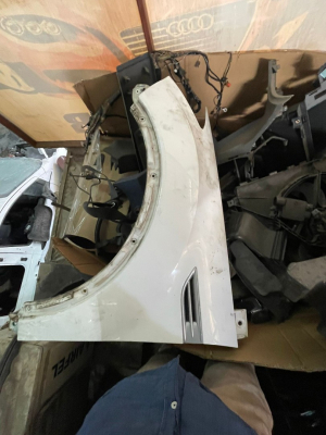 Ford Kuga sol çamurluk orijinal hatasiz
