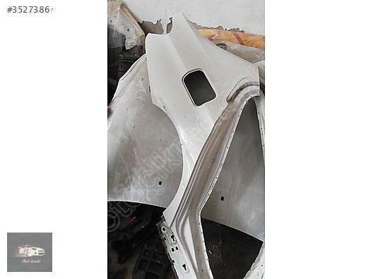 BMW f30 2016 model sağ arka çamurluk orijinal çıkma