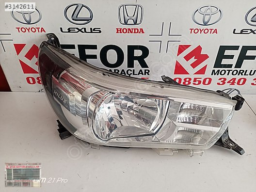 TOYOTA HİLUX SAĞ FAR ÇIKMA ORİJİNAL PARÇA 2016-2020