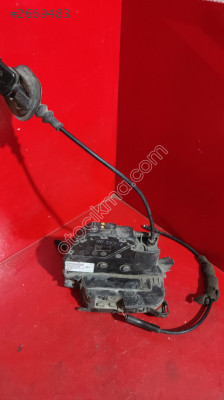 RENAULT FLUENCE SAĞ ÖN KAPI KİLİDİ ÇIKMA PARÇA