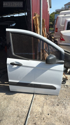 2016 FORD COURİER ÇIKMA ORJİNAL HATASIZ  SAĞ ÖN KAPI