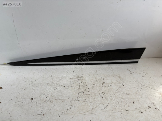 RENAULT CLİO 4 SOL KAPI ALT ÇITASI