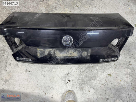 SKODA SUPERB BAGAJ KAPAĞI ORİJİNAL ÇIKMA 2012-2015