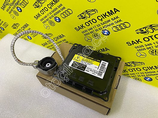 TOYOTA AVENSİS XENON FAR BEYNİ MAKYAJLI KASA