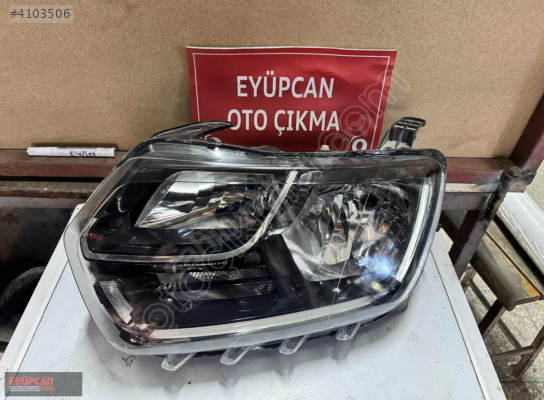 DACİA DUSTER SOL FAR ORJİNAL EYUPCAN OTO'DA