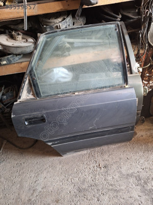 Mazda 626 Sağ Arka Kapı