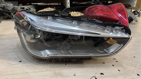 BMW X1 F48 LED SAĞ FAR 7472220-02