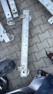 3008 ön tampon demiri