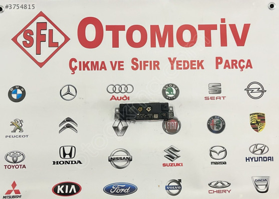 AUDİ A5 AMFİ ANTENİ 8T0035225AA