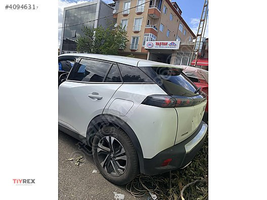 PEUGEOT 2008 DOLU TAVAN KESME (SEDEFLİ BEYAZ RENK)