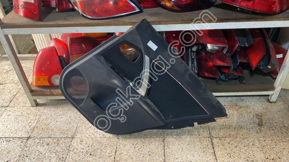 2012 TOYOTA AVENSİS SAĞ İKİ KAPI DÖŞEMESİ ORJ ÇIKMA