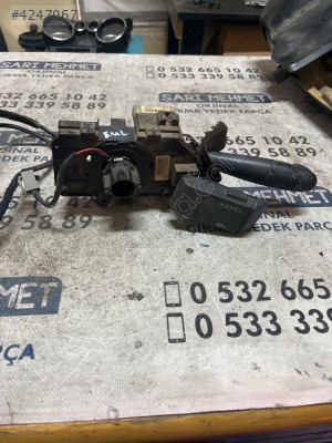 ÇIKMA RENAULT LAGUNA 1 SİNYAL KOLU MULTİMEDYA TUŞU