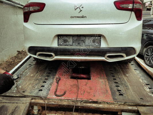DS5 arka tampon dolu