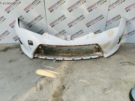 Toyota Auris ön tampon (2013 16)