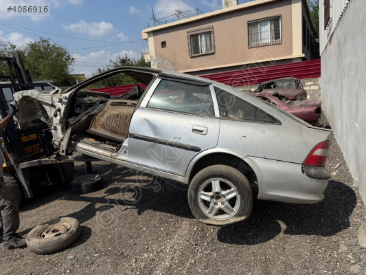 OPEL VECTRA B SOL MARŞBİYEL SACI ORJİNAL ÇIKMA 97-02 MODEL