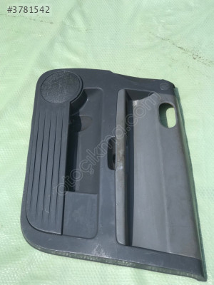 Mitsubıshı Colt Sağ Ön Kapı Döşemesi