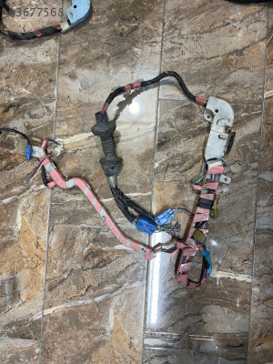 Toyota Cressida Kapı Elektrik Tesisatı