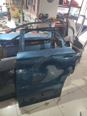Skoda karoq sol arka kapı orjinal çıkma parça