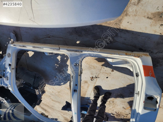 TOYOTA HILUX 2005 ÇIKMA SAĞ MARŞBEL KOMPLE