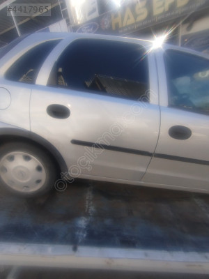 OPEL CORSA C SAĞ ARKA KAPI