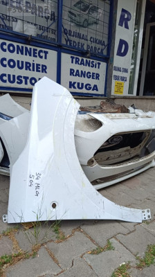 FORD COURİER SAĞ ÇAMURLUK ORJ ÇIKMA 2024